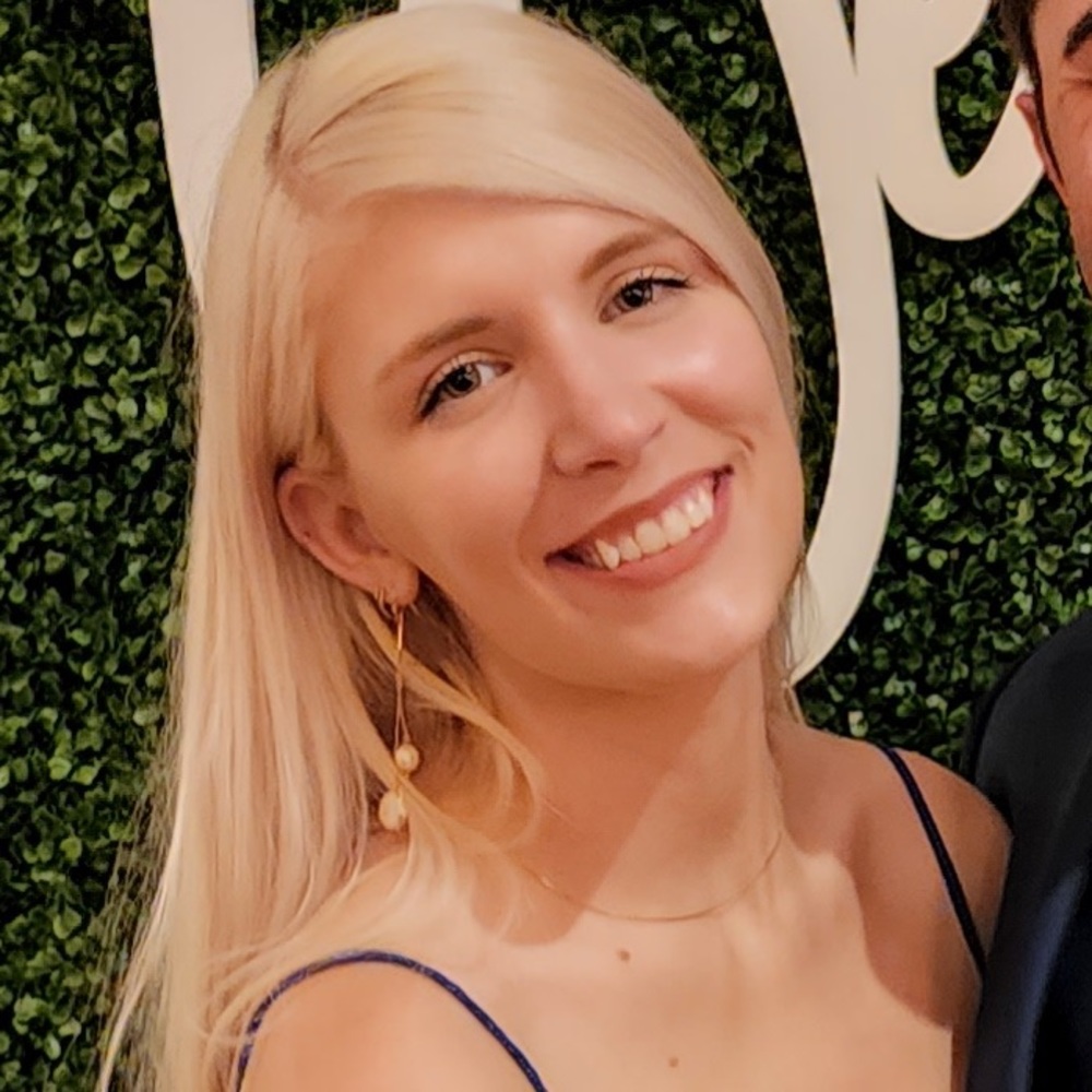 Meet your Posher, Emily